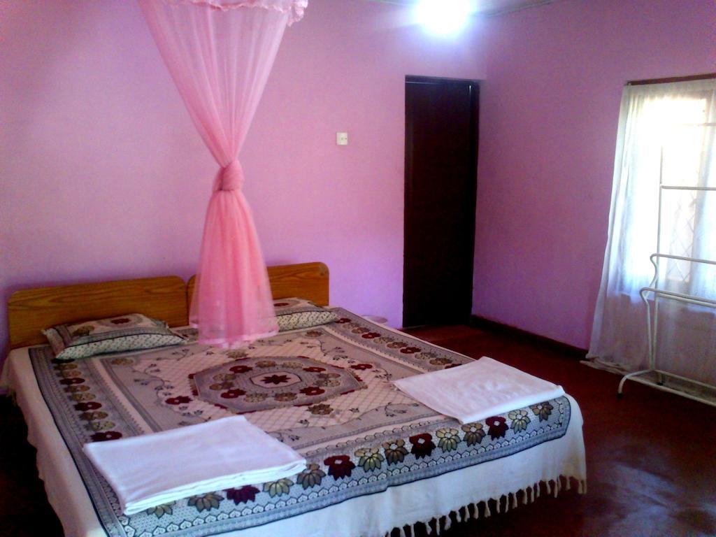 Haniffas Holiday Inn كاندي الغرفة الصورة